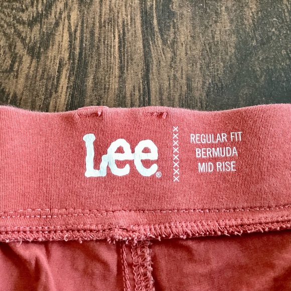 Lee Bermuda Short - Picture 3 of 6